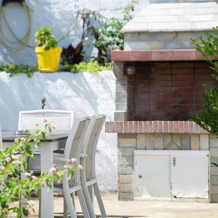 Isabella Holiday home Toroni